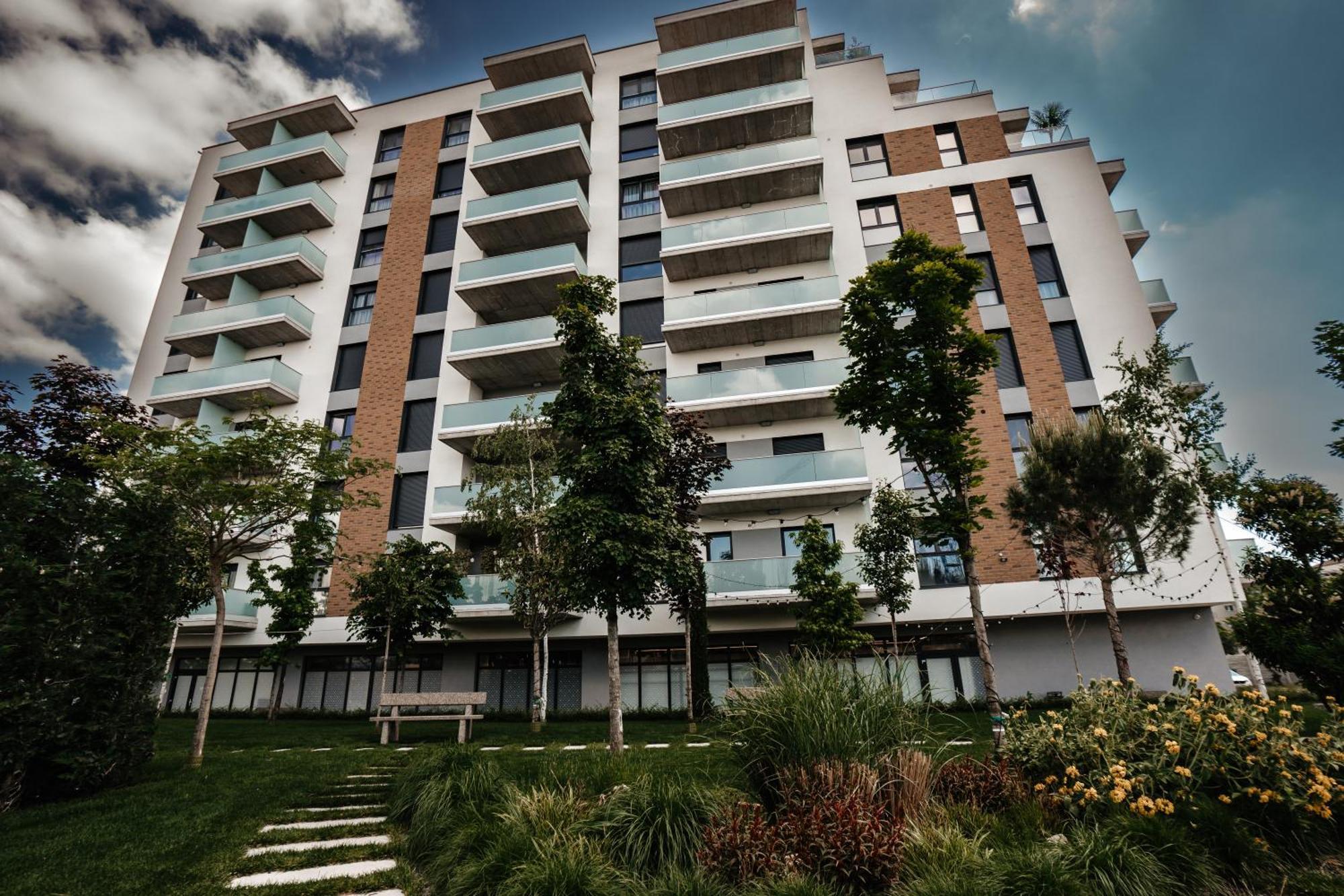 Sunrise View Apartment Oradea Buitenkant foto